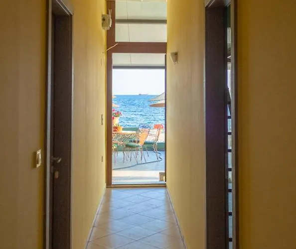 Crystal View - Elsa's * Kavala